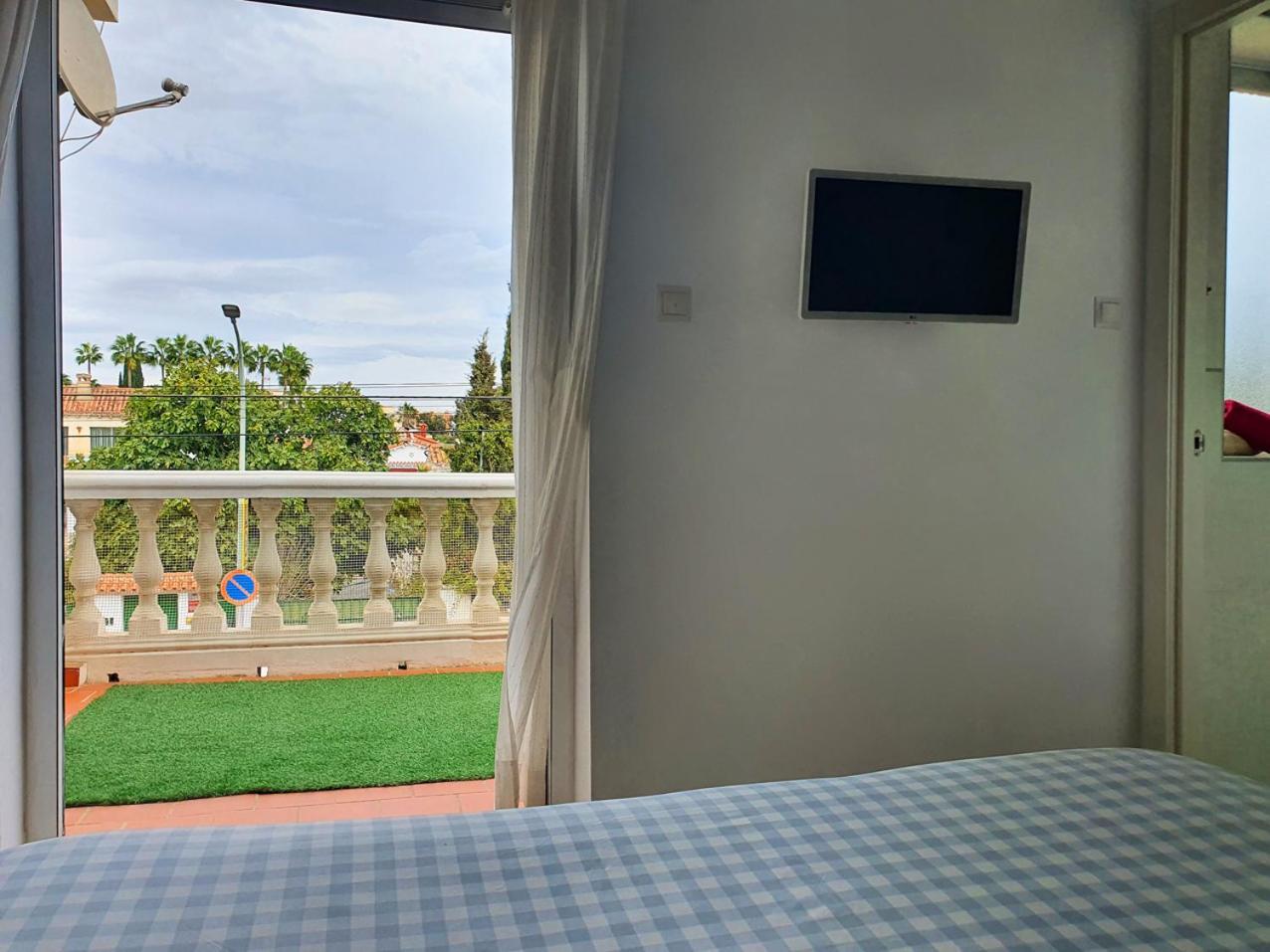 Atico En Puerto Marina Apartment Benalmadena Luaran gambar